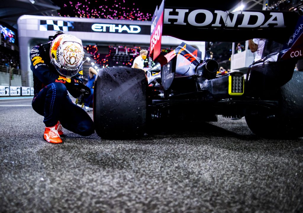 last-lap-abu-dhabi-2021-vladimir-rys