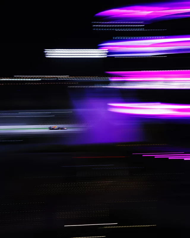 Night spin .